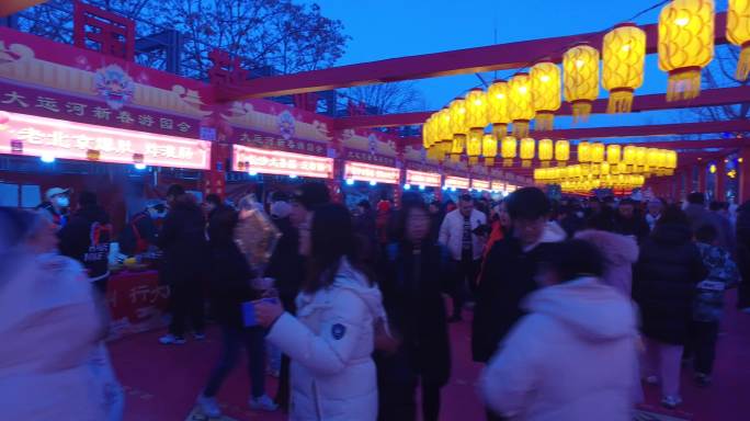 地摊经济人间烟火气节日氛围北京旅游逛夜市