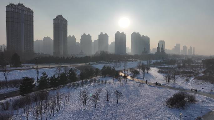 外滩雪人码头大雪人