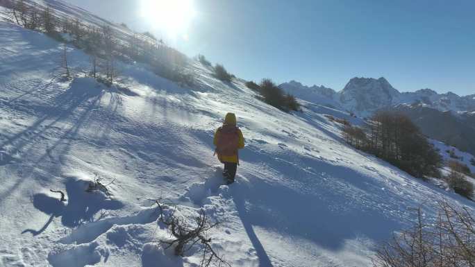 攀登雪山实拍