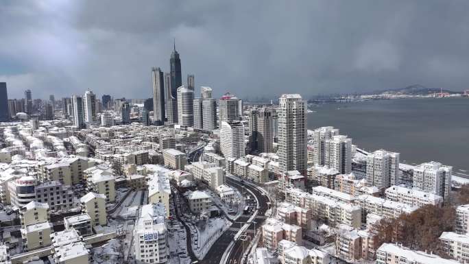 4K航拍烟台海边雪景