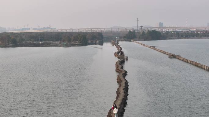 江南水乡浙江绍兴越城区昂桑湖古纤道航拍