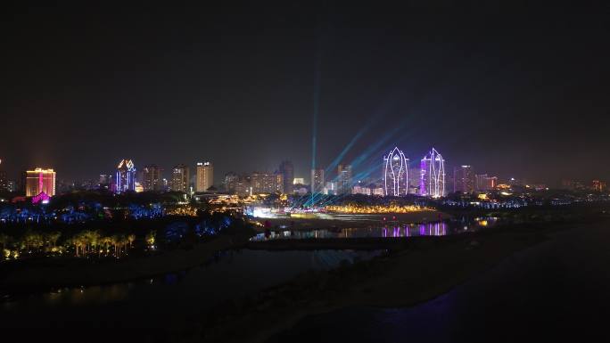 澜沧江畔夜景