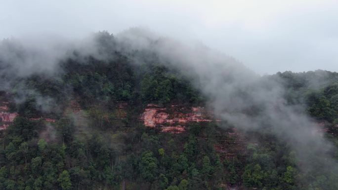 云雾缭绕的丹霞地貌 山川航拍 4K