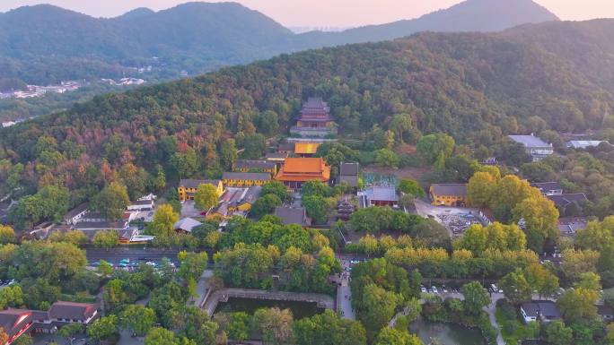 杭州西湖区净慈禅寺航拍唯美大自然风光群山