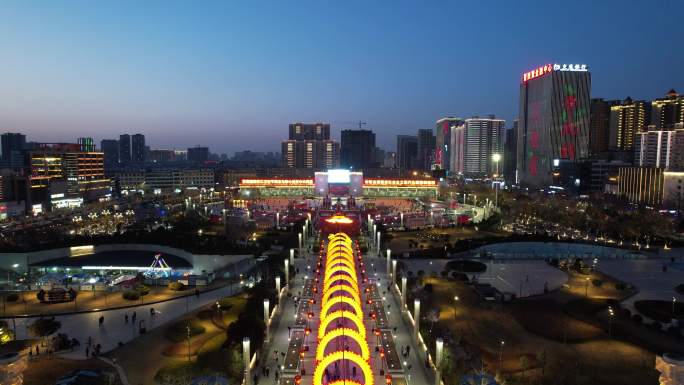 山西运城南风广场春节灯会夜景