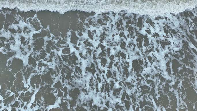 俯拍大海阴天大海航拍海洋海水海岸线海滩