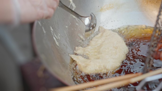 油炸泡虾特写浙江台州特色小吃