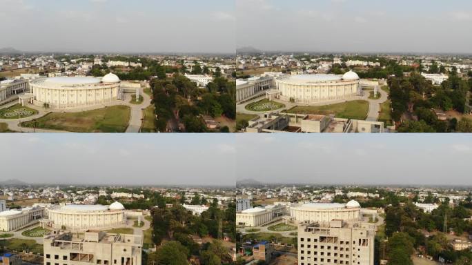 在比哈尔邦阳光明媚的下午，菩提伽耶印度管理学院的侧面视图。空中射击。