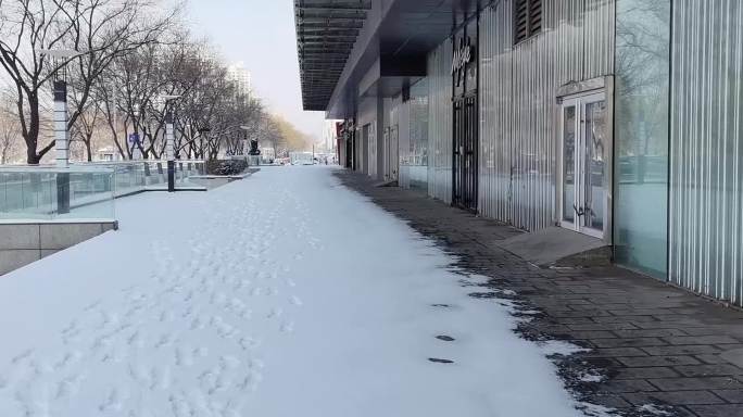 冬天雪地沿街房空境视频素材