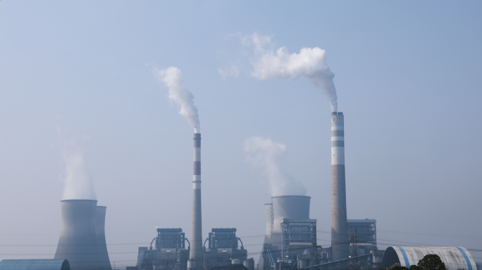 工厂烟囱排放-大气污染