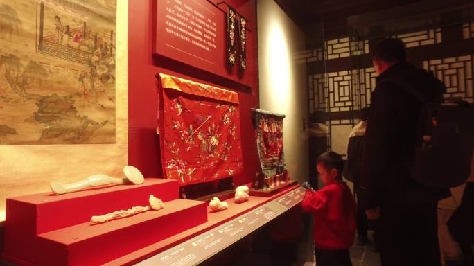 首都博物馆北京民俗展观众参观北京历史