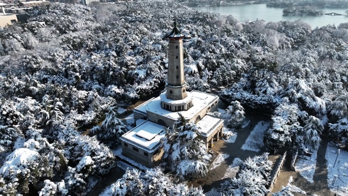 长沙士公园纪念碑雪景