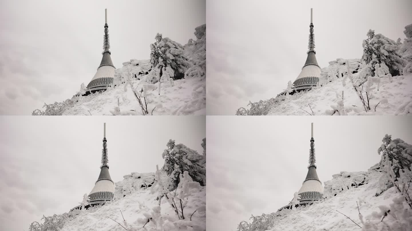 双曲面形状的电视发射塔塔尖在冬季景观