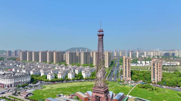 杭州郊区临平区小埃菲尔铁塔巴黎铁塔高楼大