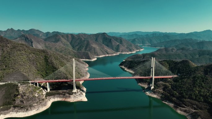 大桥群山航拍红水河广西贵州交界河流高山