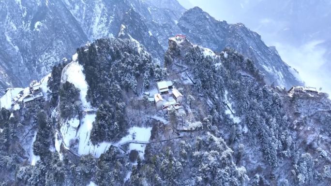 陕西渭南华阴西岳华山雪后华山云海索道仙境