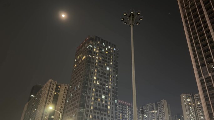 中国三线城市大厦住宅夜景