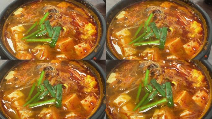 韩国料理豆腐汤