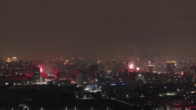 除夕夜城市乡村烟花