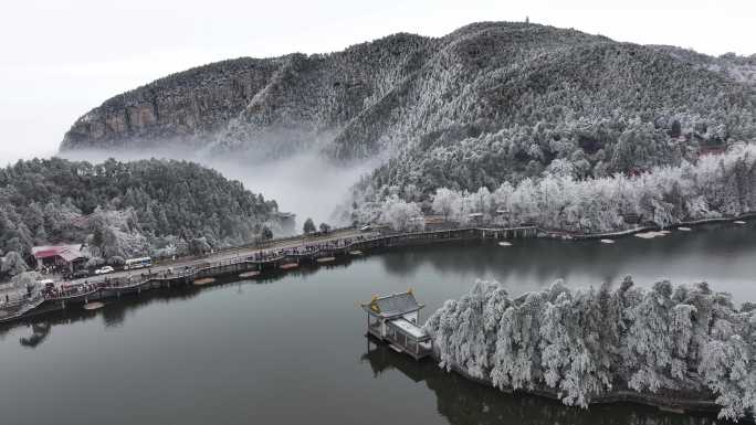 庐山如琴湖街道雪景航拍