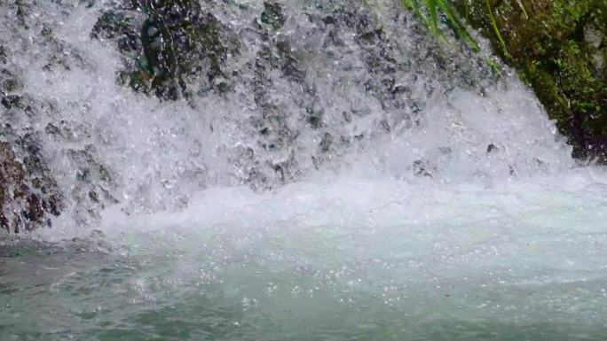 河边流水河流河水小溪山泉泉水流体液体水流