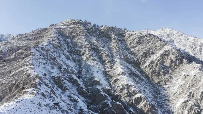 宁夏贺兰山贺兰晴雪4K航拍素材