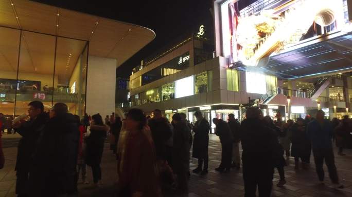 北京夜景三里屯太古里商业街购物天堂游客