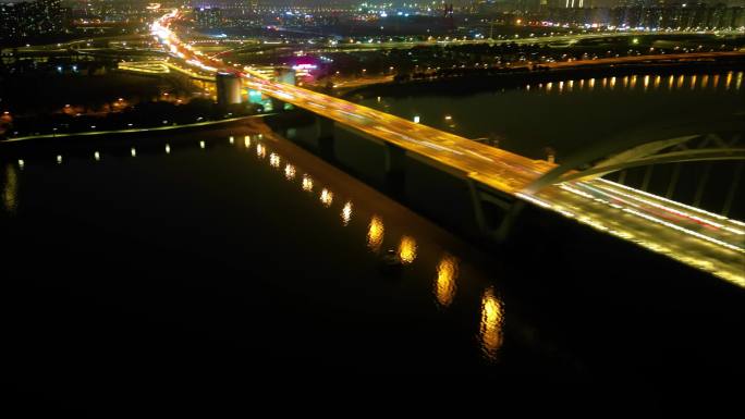 杭州钱塘江九堡大桥夜景车流延时