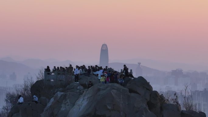 济南华不注山