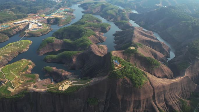 航拍湖南郴州旅游丹霞地貌高椅岭丹霞风景