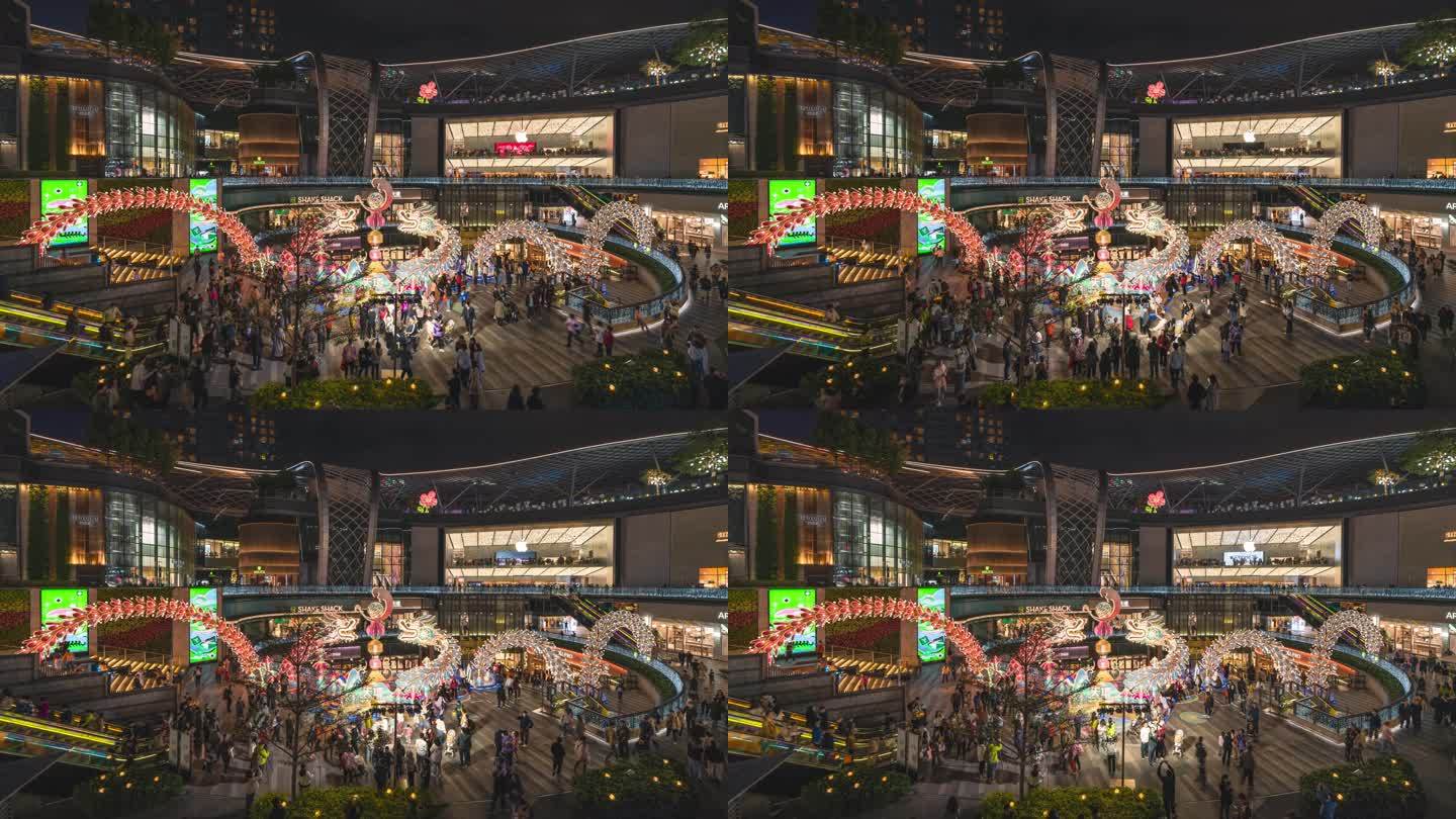 广州天河商圈中的天环广场双龙造型灯饰