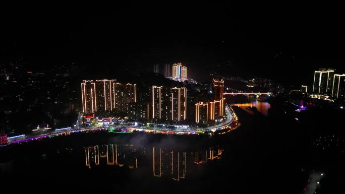 4K航拍酉水河畔湘西保靖县县城夜景5