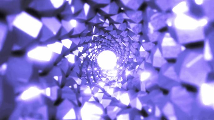 这是一个旋转的紫色金属光泽隧道，它的肋骨和线条以圆形的形式反射着发光的光线。