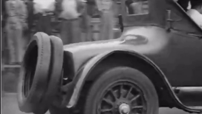 30年代汽车保险杠碰撞测试