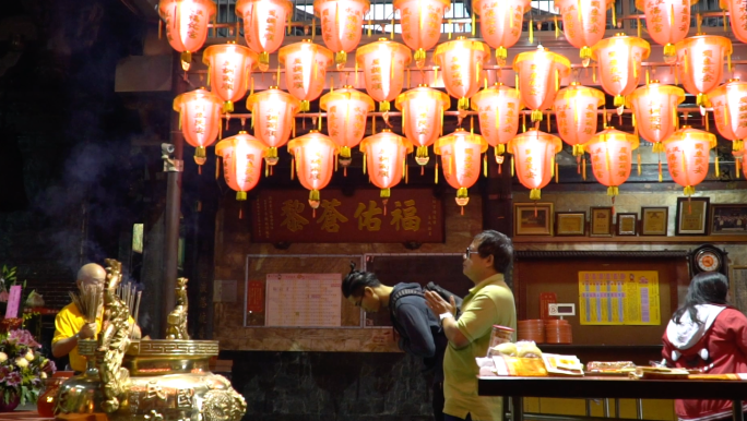 淡水福佑宫 台湾妈祖庙 拜神