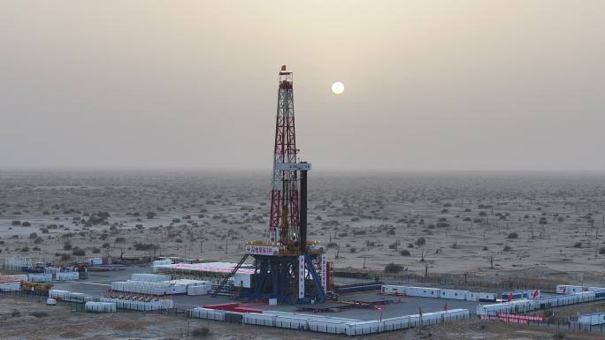 中国石油新疆塔克拉玛干沙漠深地塔科1井