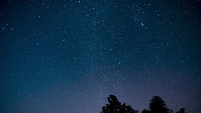 4k夏日夜空星空银河延时