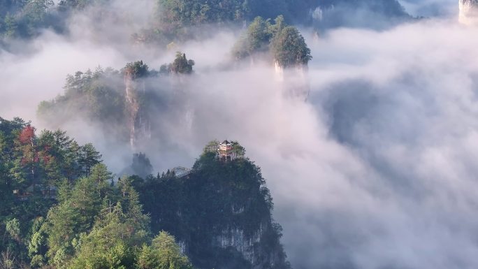 4K  云雾缭绕的施秉云台山风光2