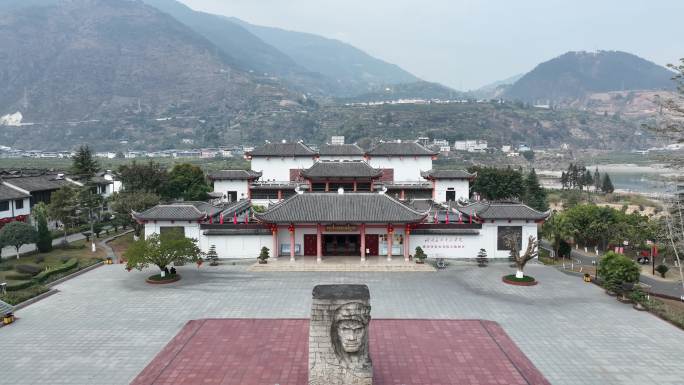 石棉县安顺场景区纪念碑