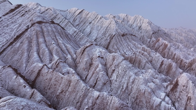 天山南北最美的红层峡谷