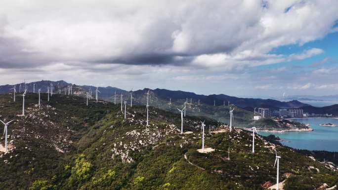 沿海海岛上的风车 风力发电