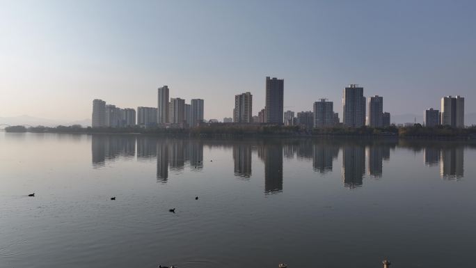 江边 楼房 高楼大厦 江河 汉江和 城市