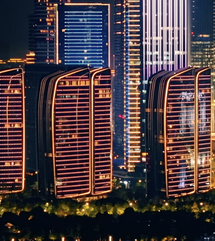 竖屏｜杭州钱塘江两岸繁华夜景