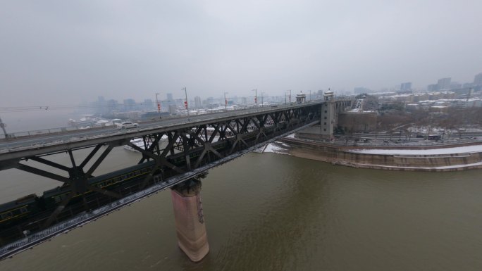 【fpv】穿越武汉地标武汉长江大桥雪景2