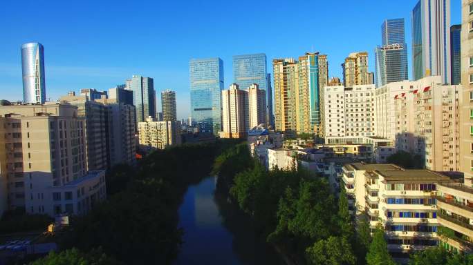 航拍成都夏季早晨阳光下美丽城市风景