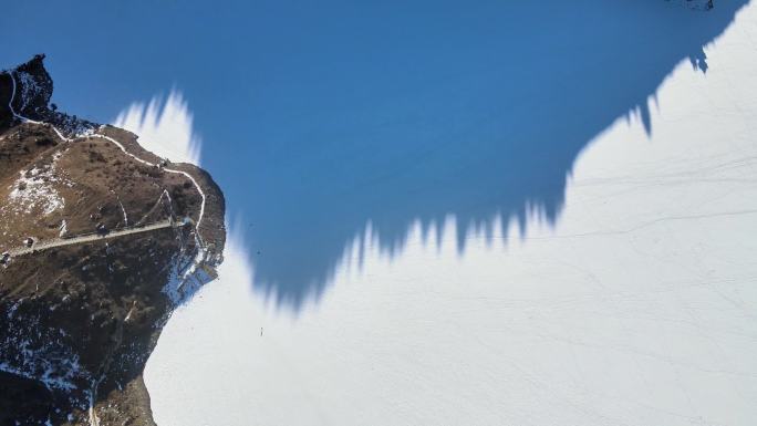 航拍雪地上的影子 意境空镜
