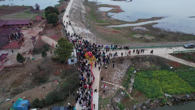 中国南方新年板凳龙年俗活动