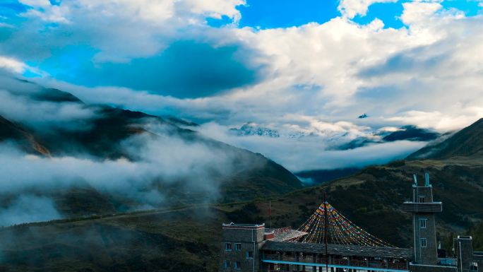 四姑娘山 航拍 雪山 延时 云海