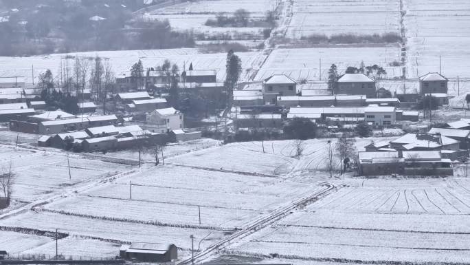 航拍小镇城市平原建筑学校民房城镇农村雪景