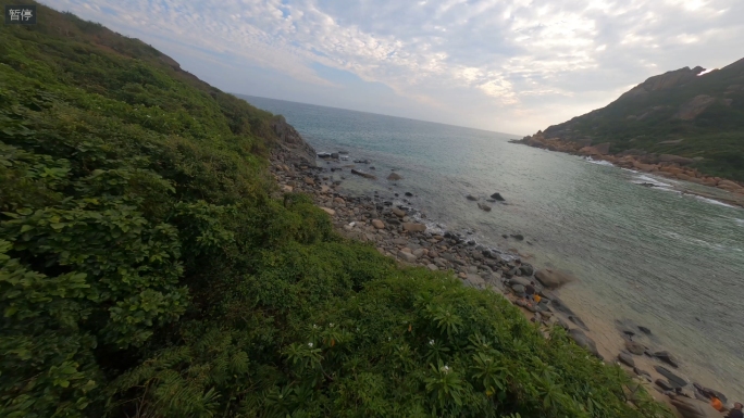 穿越机航拍4K海南三亚大海沙滩海边风景